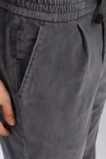 بنطلون رياضي بحبل للتضييق في محيط الخصر - Image 3