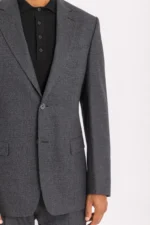 بليزر من الصوف الفاخر 100% بقصة ملائمة - Image 2