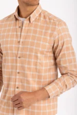 قميص كاروهات بقصة عادية - Image 3